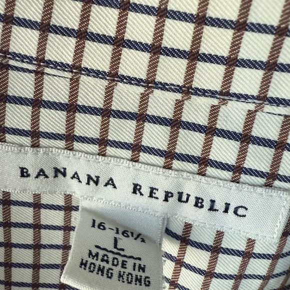 Banana Republic Black and White Gingham Shirt - Picture 3 of 3